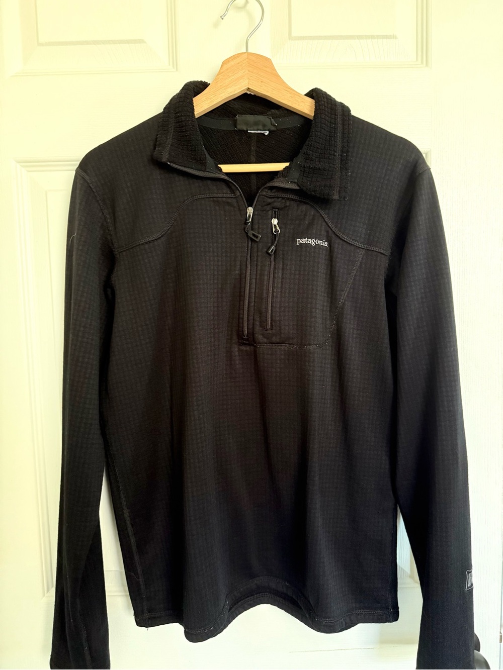 Patagonia R1 Pullover Black Quarter-Zip